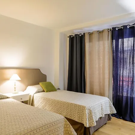 アパート Ponte Vecchio 3 Bedroom *